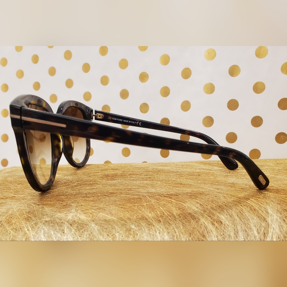 ποΈ TOM FORD Olivia-02 TF914 52F Dark Havana Sunglasses - Picture 5 of 10